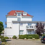 Haus Am Park 38 *