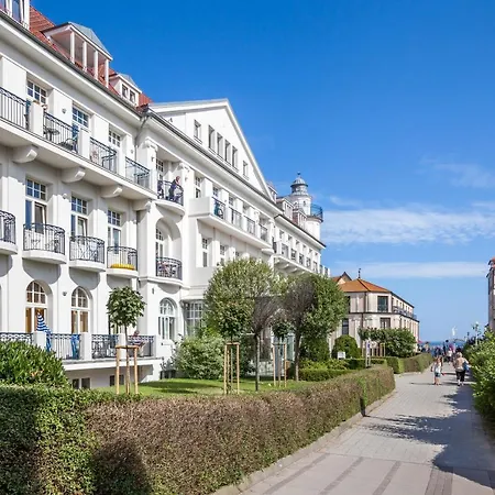 Haus Am Park 38 *
